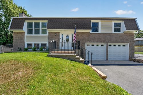 4 Devon Ct, Bolingbrook, IL, 60440-1107 | Card Image