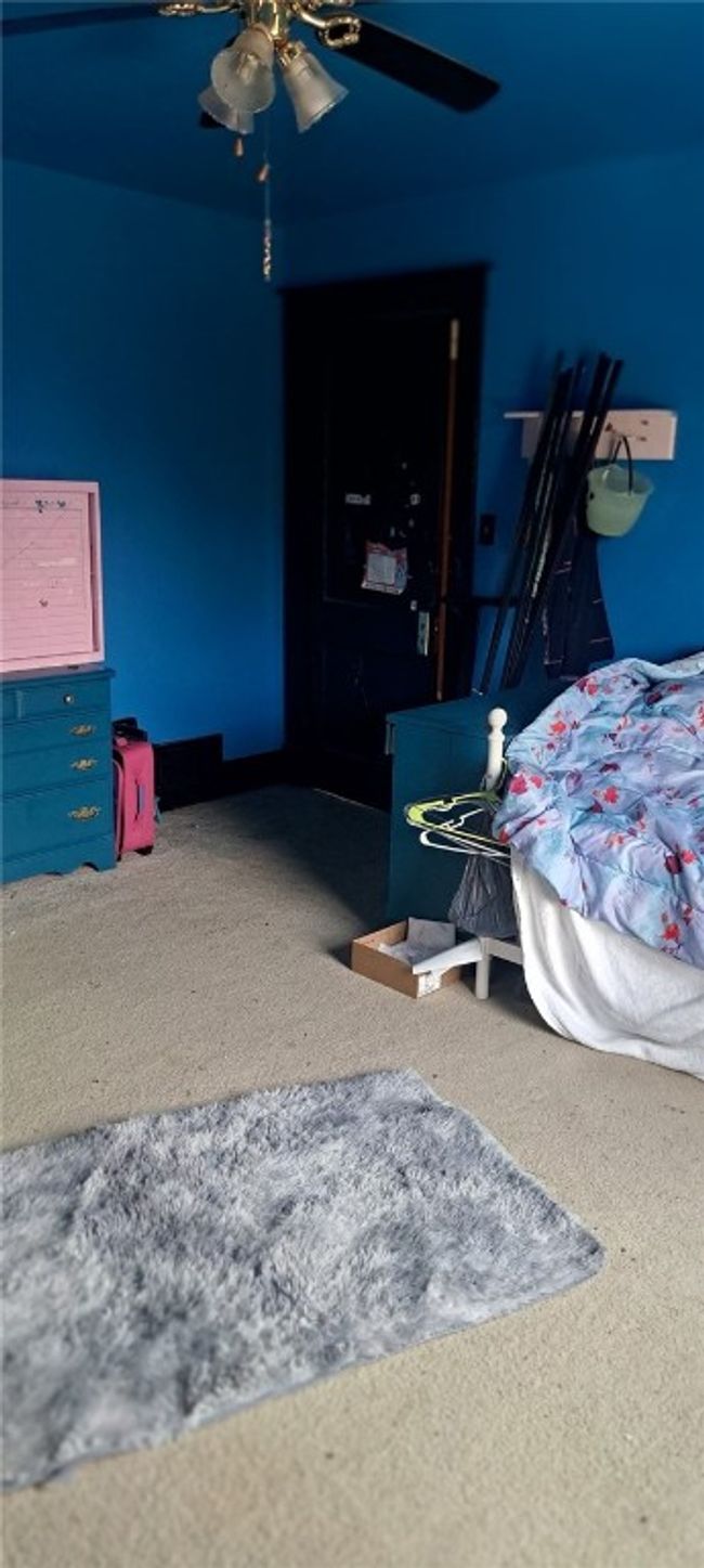 1017 Virginia St, House other with 4 bedrooms, 2 bathrooms and 3 parking in Jeannette PA | Image 19