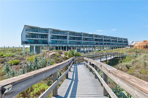 305-5973 State Highway 361, Port Aransas, TX, 78373-4850 | Card Image