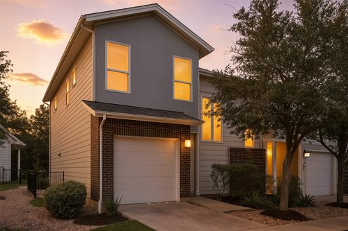 203-3108 E 51st St, Austin, TX, 78723-4695 | Card Image