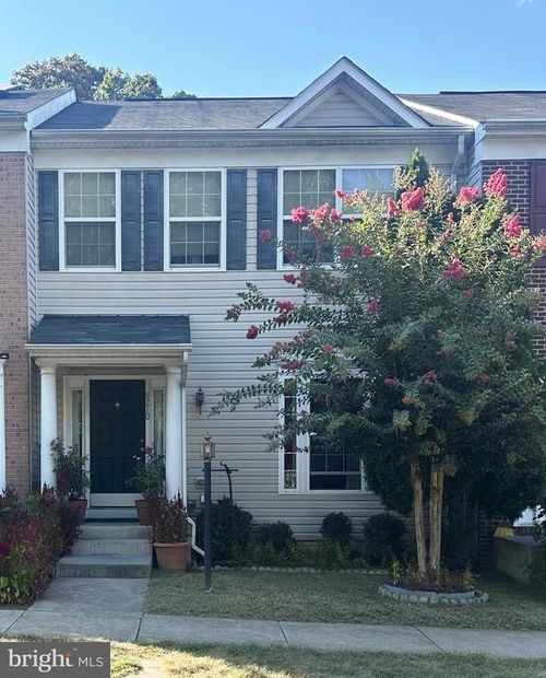 8270 Linblake Ct, MANASSAS, VA, 20111-5266 | Card Image