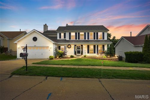1215 Summerpoint Ln, Fenton, MO, 63026-6927 | Card Image