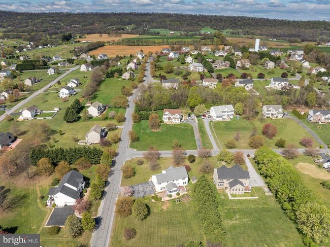 562 Holden Dr, House other with 4 bedrooms, 3 bathrooms and null parking in MARTINSBURG WV | Image 95