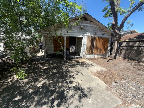 118 Flato, San Antonio, TX, 78204-2745 | Card Image
