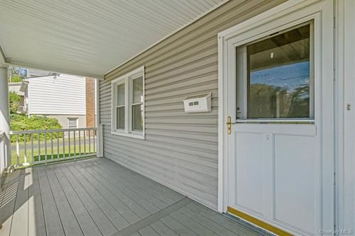 unit-b-3245 Albany Post Rd, Buchanan, NY, 10511-1642 | Card Image