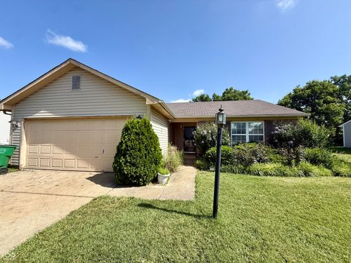 18061 Sanibel Cir, Westfield, IN, 46062-7364 | Card Image
