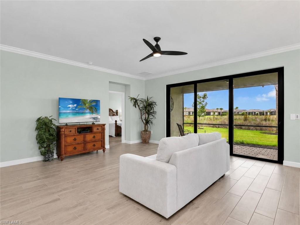 Residential in ESTERO 4