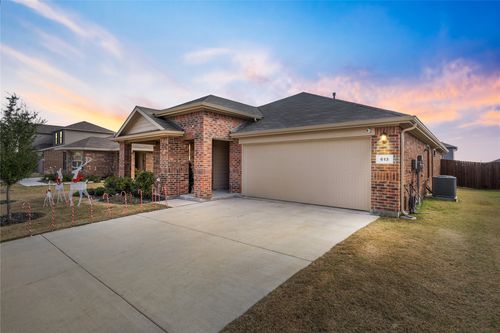 613 White Comb Ln, Justin, TX, 76247-2360 | Card Image