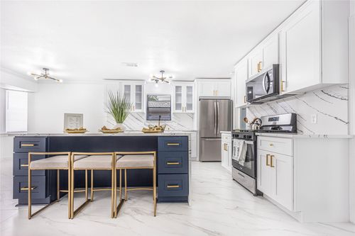 15802 Edenvale St, Friendswood, TX, 77546-3008 | Card Image