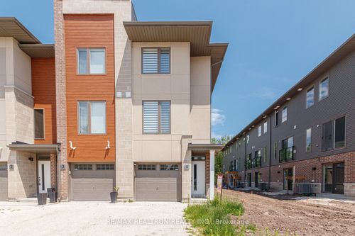 4-39 Dawson Dr, Collingwood, ON, L9Y5T1 | Card Image