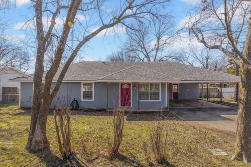 207 E Travis St, Leonard, TX, 75452-2522 | Card Image