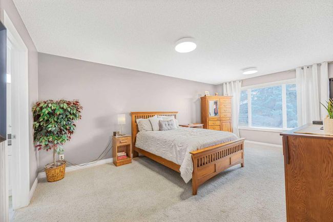 11 Chapala Terrace Se, Home with 4 bedrooms, 3 bathrooms and 4 parking in Calgary AB | Image 33