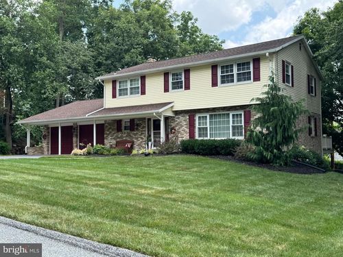 1941 Garnet Rd, YORK, PA, 17403-4203 | Card Image