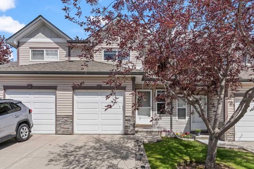 24 Millview Green Sw, Calgary, AB, T2Y3W1 | Card Image