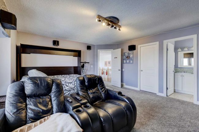 234 Canoe Square Sw, Home with 6 bedrooms, 4 bathrooms and 6 parking in Airdrie AB | Image 22