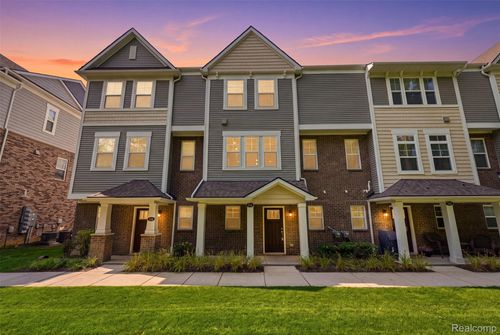 544 Anne Ave, Brighton, MI, 48116-3504 | Card Image