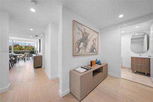 302-9201 E Bay Harbor Dr, Bay Harbor Islands, FL, 33154-2779 | Card Image