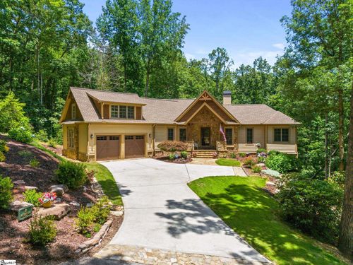 2 Autumn Oak Way, Travelers Rest, SC, 29690-4066 | Card Image