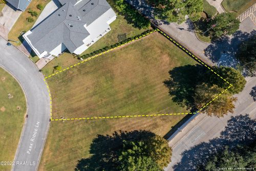 102 Park Ridge Ln, Lafayette, LA, 70503-3000 | Card Image