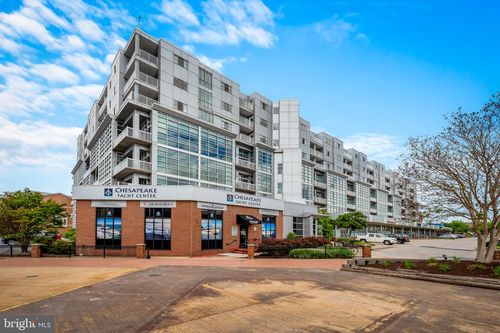 738-2702 Lighthouse Point East E, BALTIMORE, MD, 21224 | Card Image