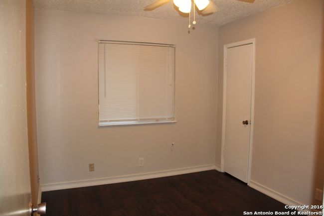 610 Meadow Gate, House other with 3 bedrooms, 2 bathrooms and null parking in Converse TX | Image 11
