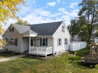 303 W Main Street, House other with 4 bedrooms, 2 bathrooms and null parking in SPENCER WI | Image 2