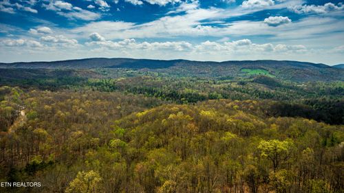 18 Green Ridge Trl, Harriman, TN, 37748 | Card Image