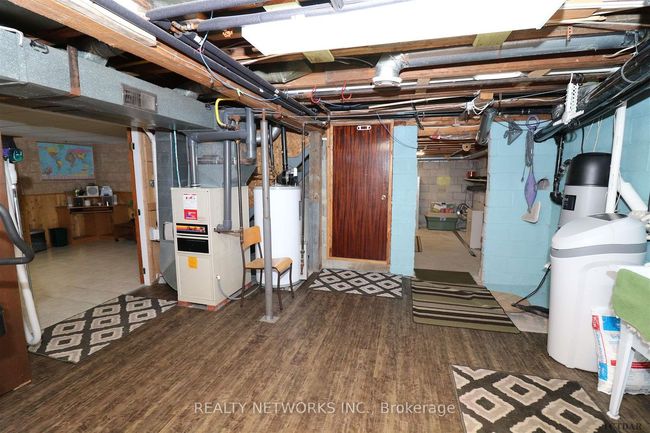 662 Edward Ave, House other with 2 bedrooms, 1 bathrooms and 2 parking in Holtyre ON | Image 7