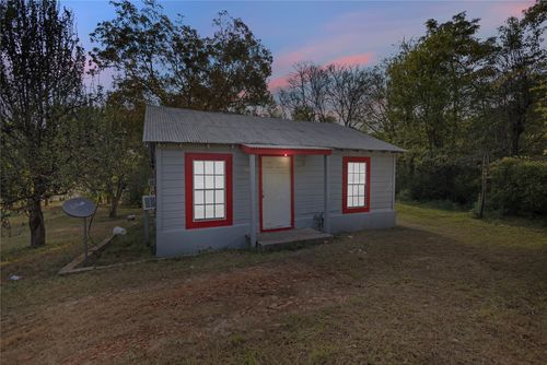 706 Yaney St, Marshall, TX, 75670-1758 | Card Image