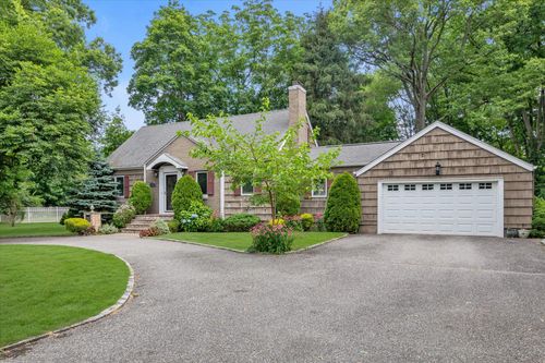 1 Willits Rd, Glen Cove, NY, 11542-3241 | Card Image