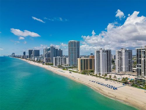 apt-304-2401 S Ocean Dr, Hollywood, FL, 33019-2641 | Card Image