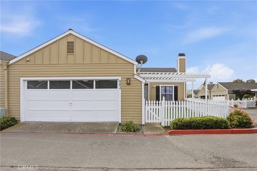802 Del Rey, Santa Maria, CA, 93454 | Card Image