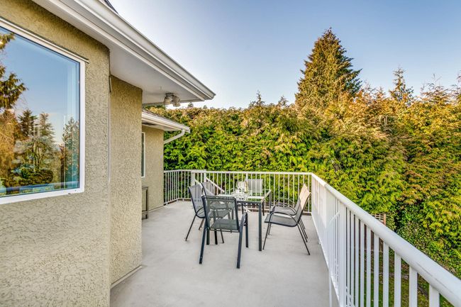 3047 Daybreak Avenue, House other with 4 bedrooms, 3 bathrooms and 6 parking in Coquitlam BC | Image 21
