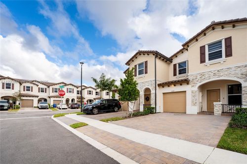 5514 Nw 27th St, Lauderhill, FL, 33313 | Card Image