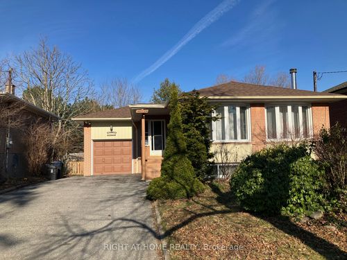 29 Rowatson Rd, Scarborough, ON, M1E1K2 | Card Image