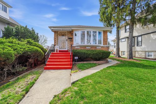 624 S 17th Ave, Maywood, IL, 60153-1445 | Card Image