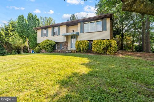 34 Smeach Dr, Hanover, PA, 17331-9433 | Card Image