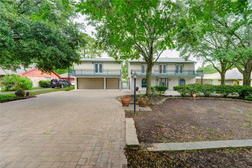 303 Shady Glen Ln, Conroe, TX, 77385-7748 | Card Image