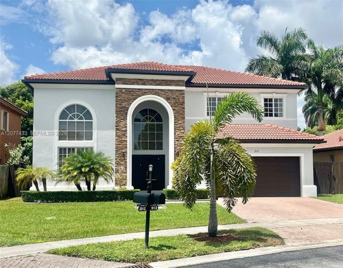 912 Ne 35th Ave, Homestead, FL, 33033-5529 | Card Image