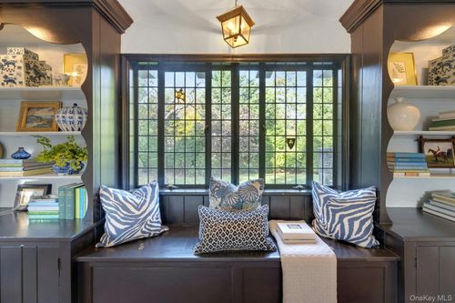 752 Forest Ave, Rye, NY, 10580-3220 | Card Image