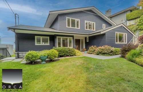 845 Braeside St, West Vancouver, BC, V7T2K7 | Card Image