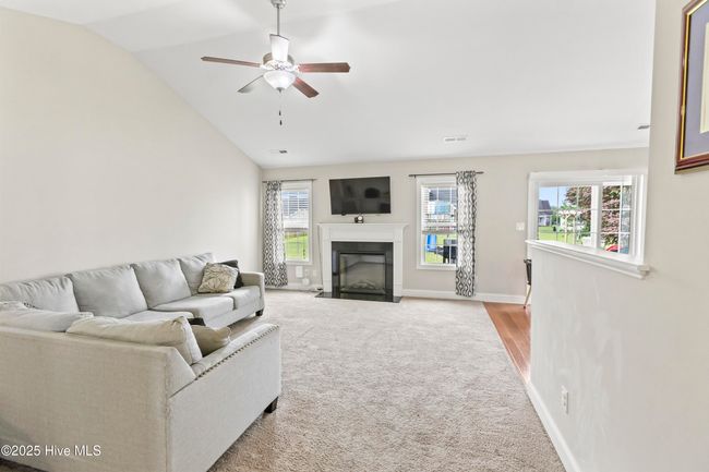 448 Barrel Dr, House other with 3 bedrooms, 2 bathrooms and 2 parking in Winterville NC | Image 9