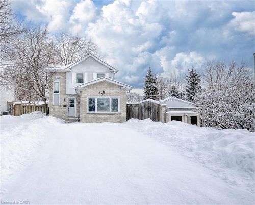 35 Glendan Crt, Cambridge, ON, N1R7N4 | Card Image