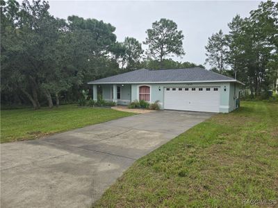 7699 N Maltese Drive, House other with 3 bedrooms, 2 bathrooms and 2 parking in Citrus Springs FL | Image 2