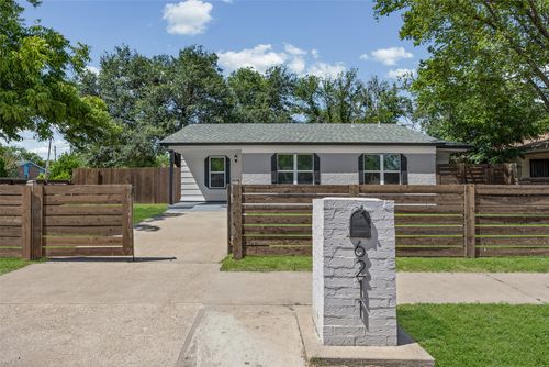 6211 Palm Cir, Austin, TX, 78741-3331 | Card Image