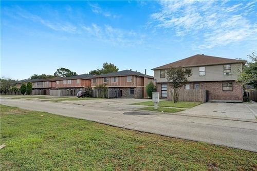 5797 Tullis Dr, New Orleans, LA, 70131-8871 | Card Image