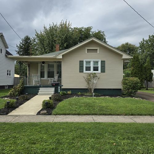 528 Henry, Crestline, OH, 44827 | Card Image