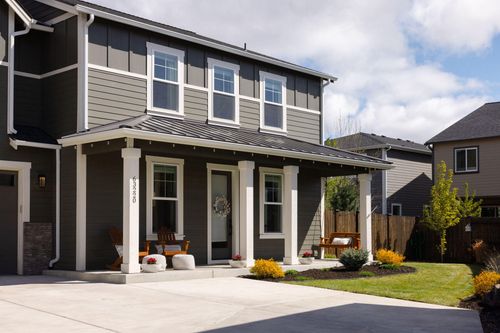63220 Nw Red Butte Ct, Bend, OR, 97703-6823 | Card Image