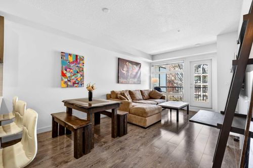 204-323 20 Ave Sw, Calgary, AB, T2S2G5 | Card Image