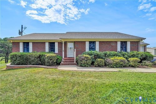 258 Willow Oak Rd, Appomattox, VA, 24522-9576 | Card Image